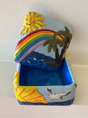 Vintage hand painted ceramic tropical treasure trinket box